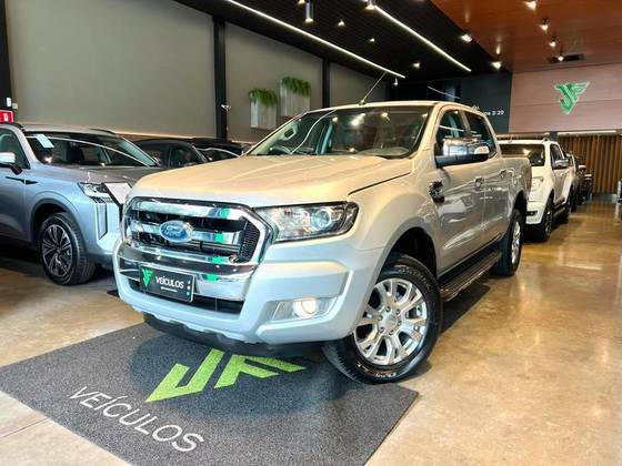 FORD RANGER 3.2 XLT 4X4 CD 20V DIESEL 4P AUTOMÁTICO FORD RANGER 3.2 XLT 4X4 CD 20V DIESEL 4P AUTOMÁTICO